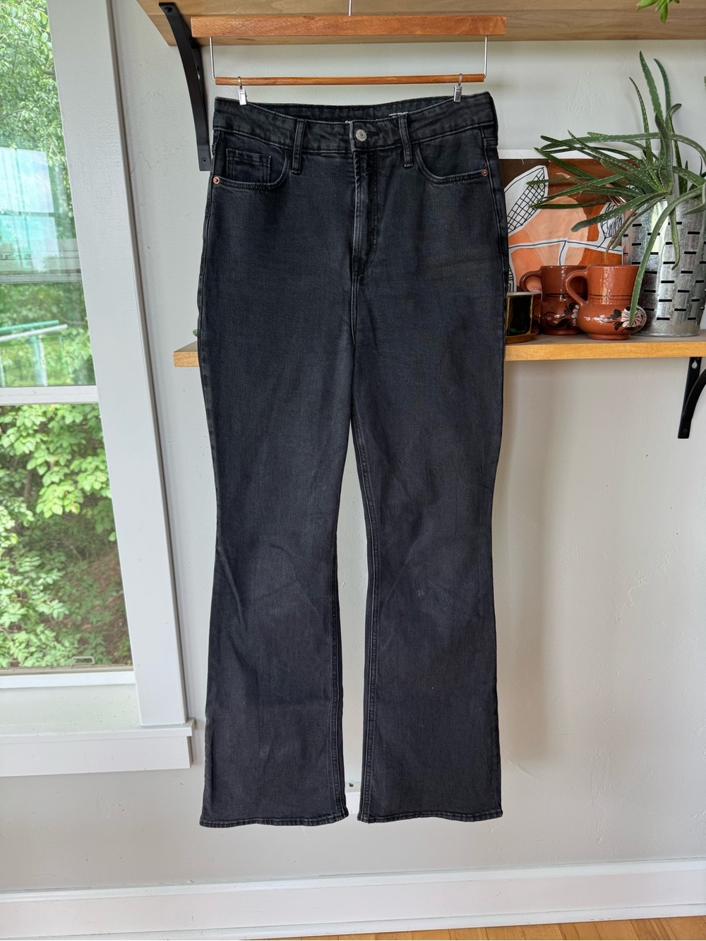 Old Navy Higher High Rise Black Wash Denim Flare Leg Jeans Sz 4